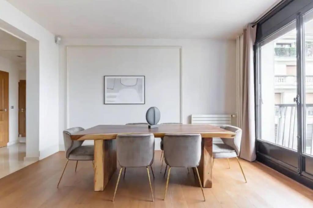 Avenue Montaigne Luxury Apartment 2Br 4P Paris Dış mekan fotoğraf